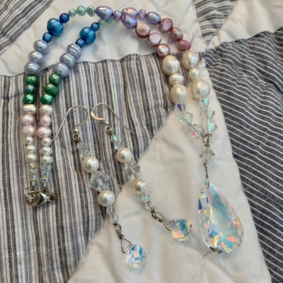 Colorful Freshwater Pearl set with Aurora pendant - Picture 7 of 8